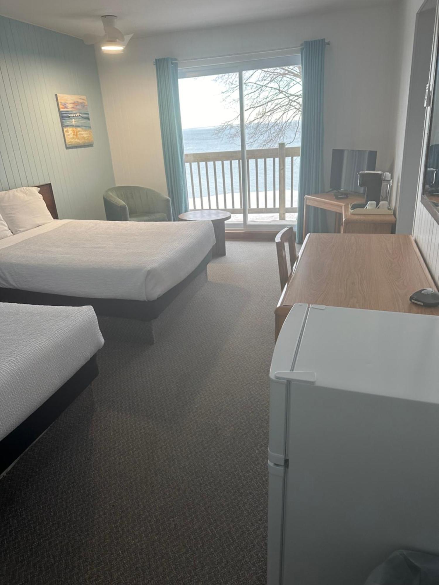 Motel Carleton Sur Mer Exteriör bild
