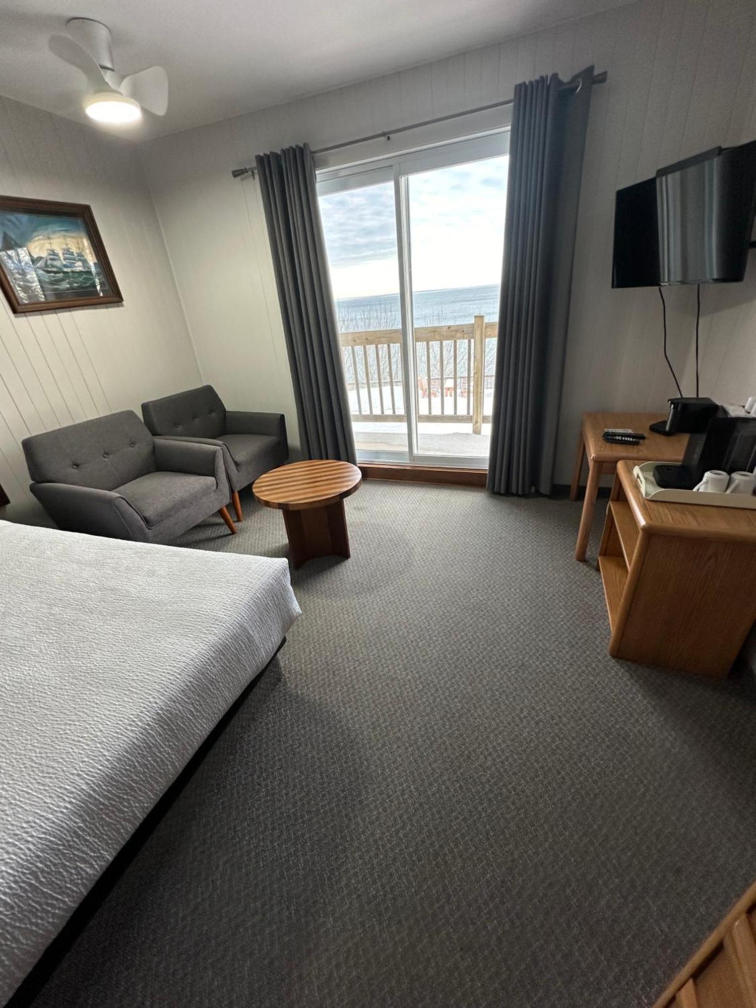 Motel Carleton Sur Mer Exteriör bild