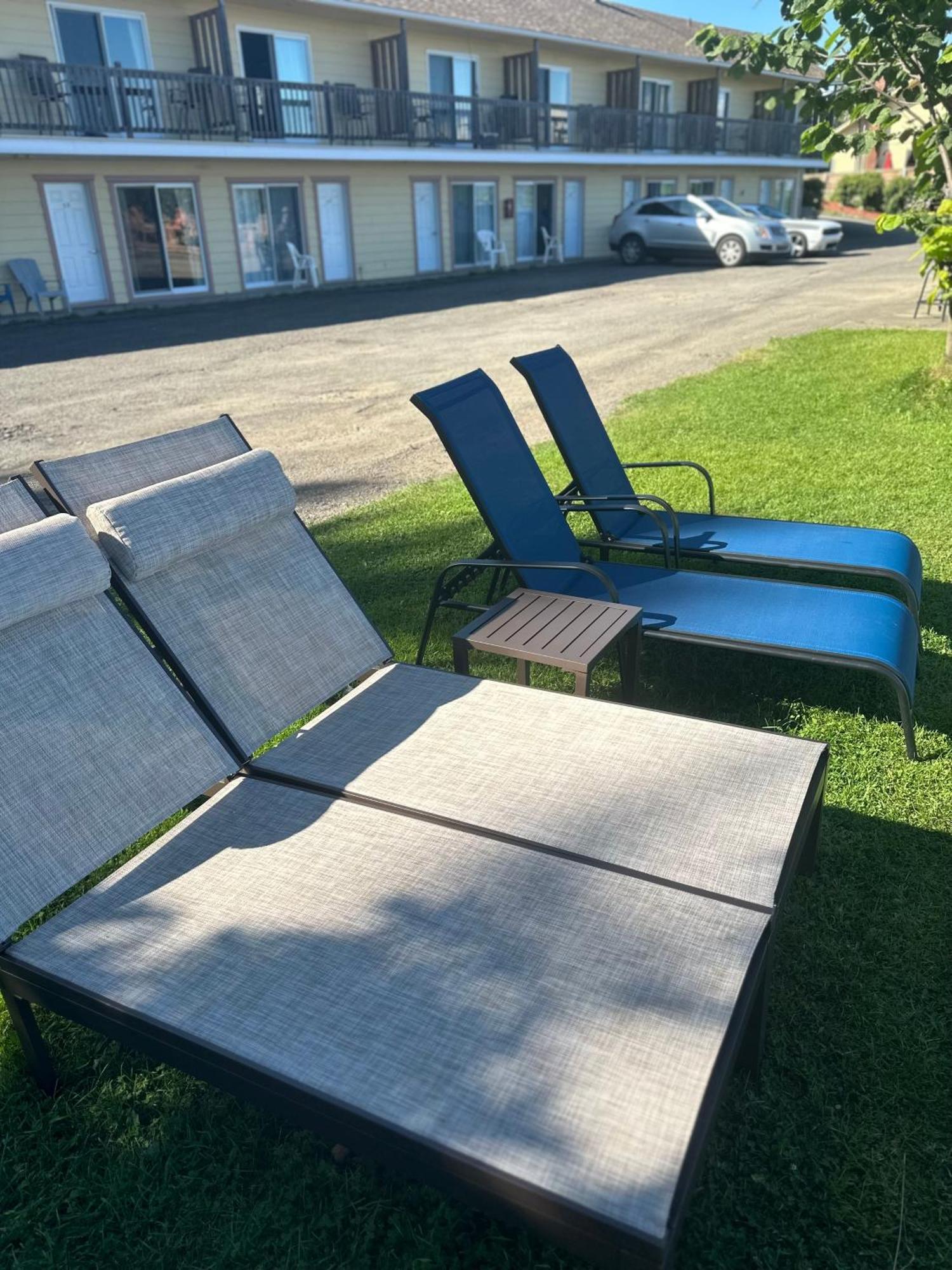 Motel Carleton Sur Mer Exteriör bild