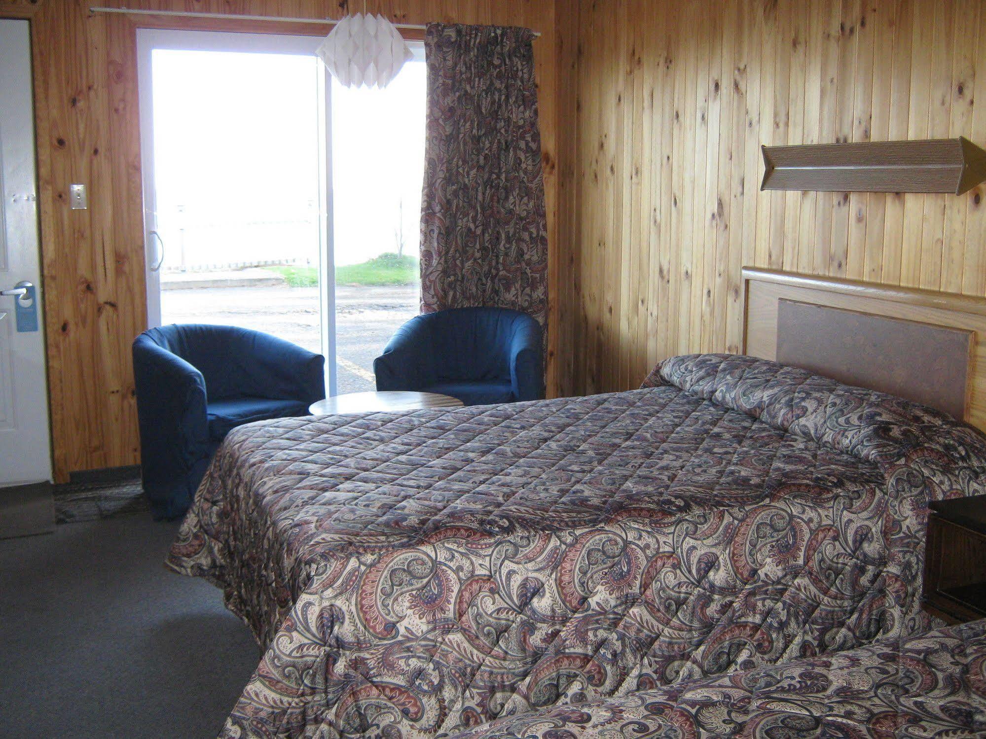 Motel Carleton Sur Mer Exteriör bild